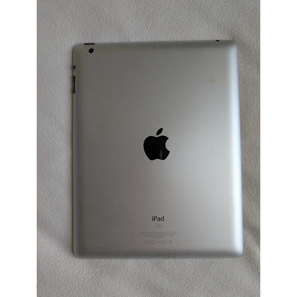 Lot of 2 Apple iPad (3rd Generation) A1416 16 GB & A1337 (1st Generation)